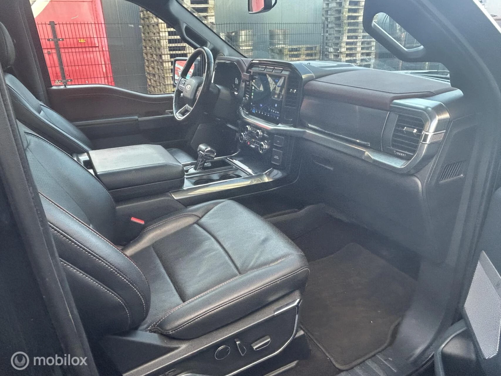 Ford F-150 2022 - USA 5.0 V8 Lariat изображение 16