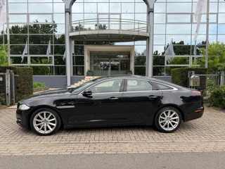 Jaguar XJ 2011 - 5.0 V8 Portfolio aut,panorama,leer,boekjes afbeelding 2 miniatuur