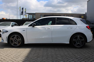 Mercedes-Benz A-Class 2021 - 250e AUT8 AMG Limited NIGHT PAKKET SFEER CARPLAY DAB NAVI obrazek 3