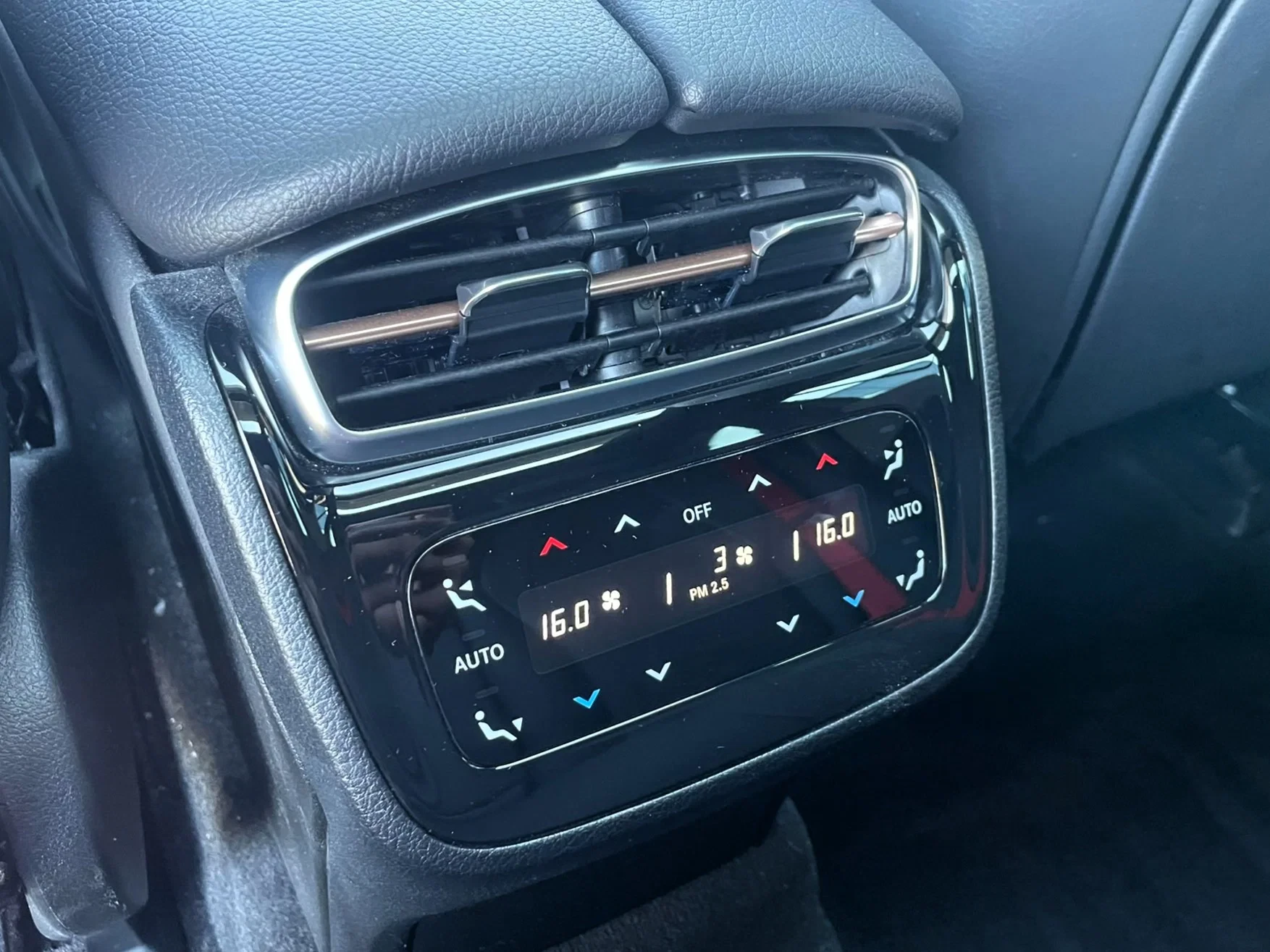 Mercedes-Benz E-Klasse 2024 - EQE 43 AMG*4Matic*Distronic+*Head-up*Panoschuifdak*Airmatic*360°cam*Sound system*Meesturend achteras afbeelding 9