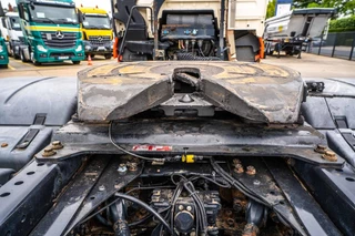 MAN TGX 2015 - 33.560 XLX BLS+BIG AXLES+INTARDER imagem 6