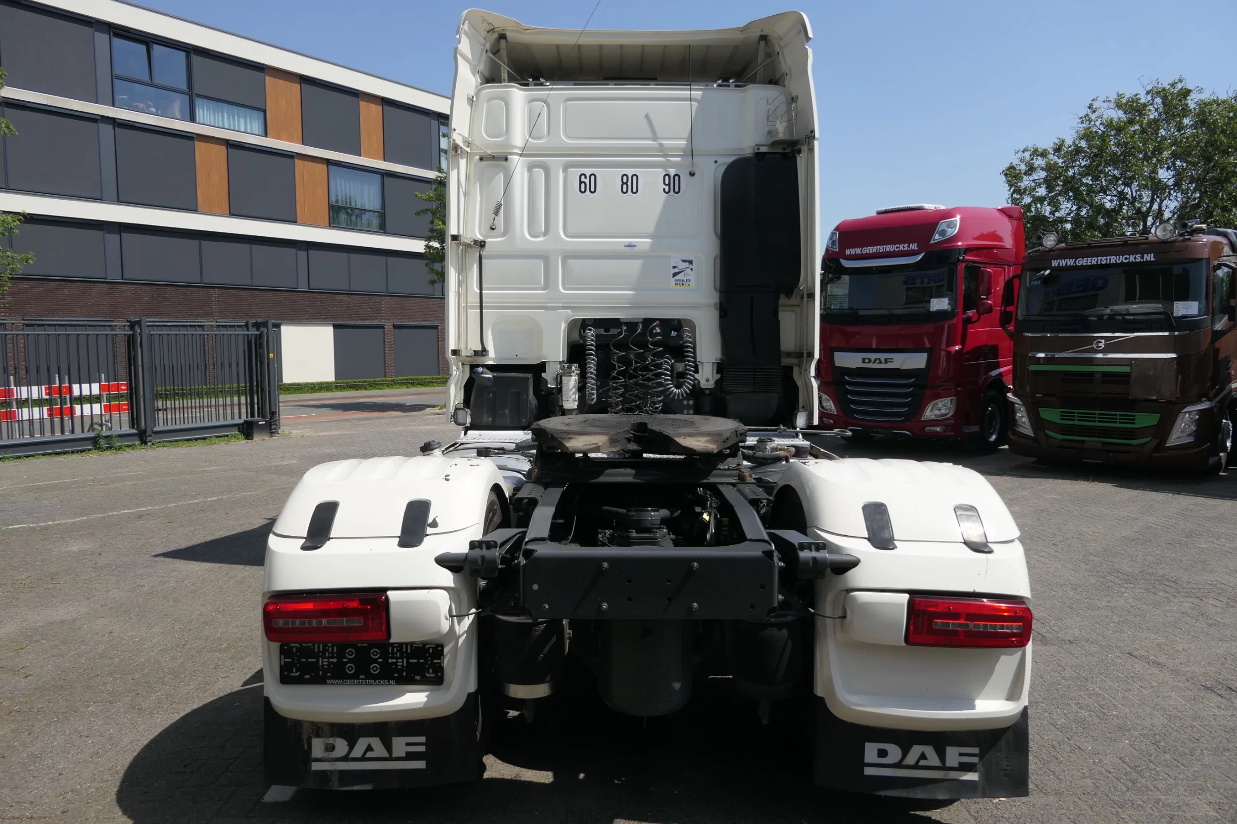 DAF XF 530 2020 - | Hydraulic | Retarder | 544203Km | 2020 | Smart Tacho 2 | Full Air | Roof airco | Stand klima | Leather Seats | Navi | Tv | Microwave | Full Options | Euro6-D | TUV/MOT/APK 05-2027 | French Truck afbeelding 11