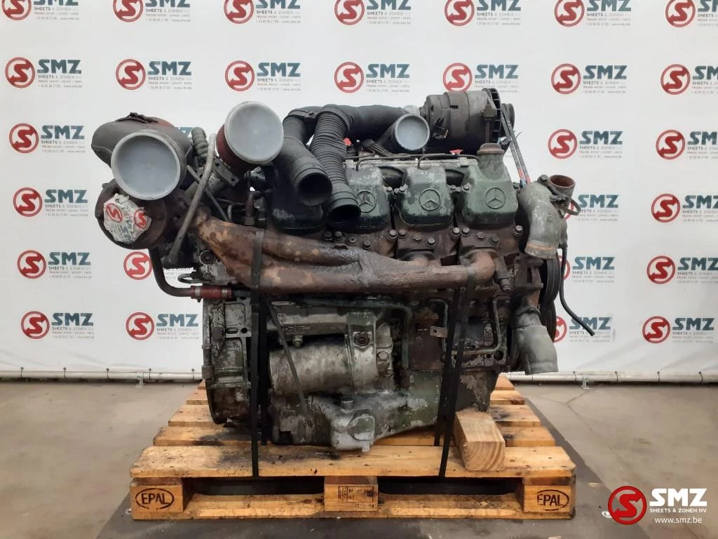 Mercedes-Benz - Occ motor OM442LA Mercedes afbeelding 1