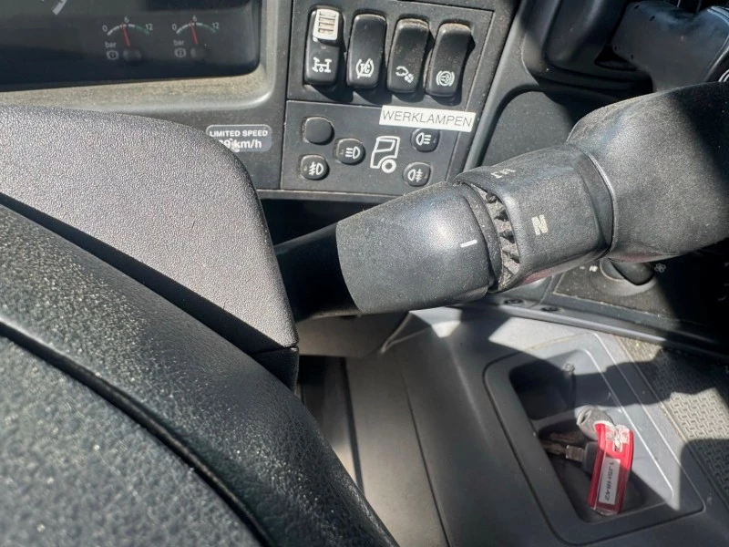 Scania P 2010 - P340 6X2 EURO 4 / AUTOMARTIC 3 PEDALS image 22