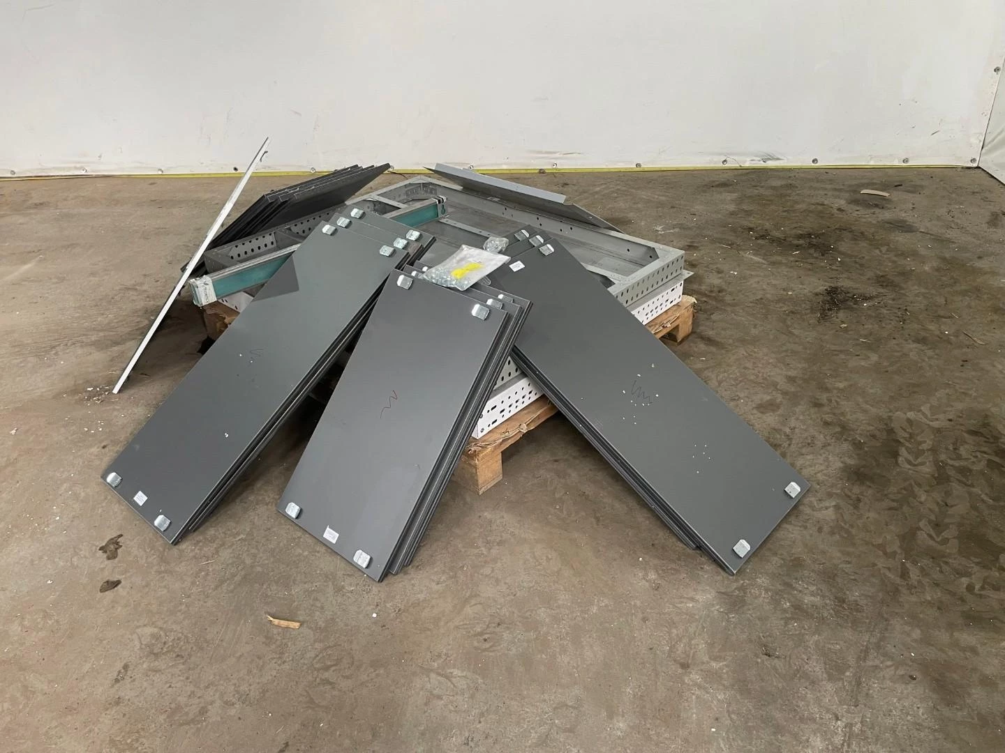 ThyssenKrupp Automatic elevator doors complete 2015 afbeelding 57