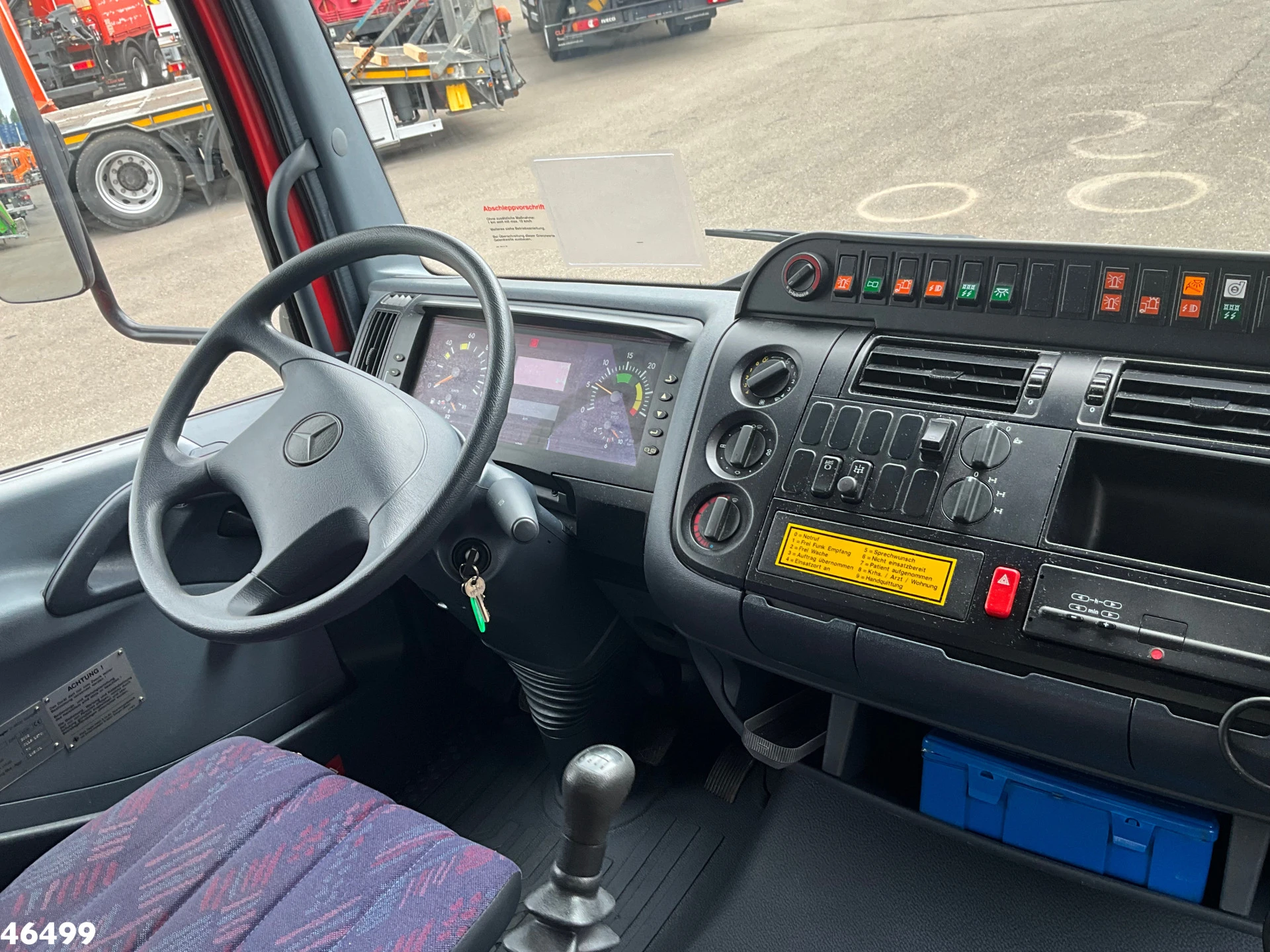 Mercedes-Benz Atego 2002 - 918 4x4 ZIEGLER Brandweer / materiaalwagen Just 17.693 km! afbeelding 24