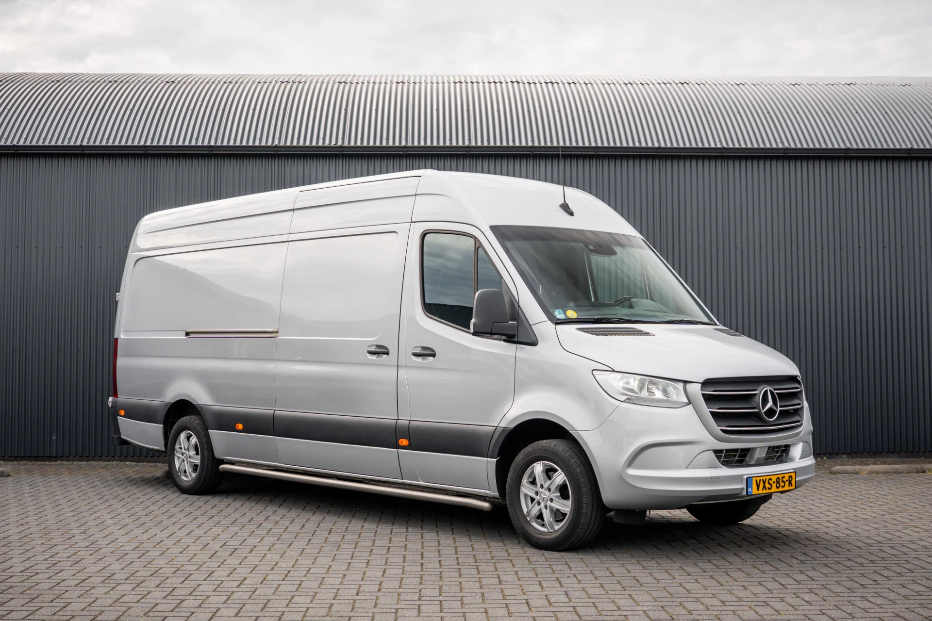 Mercedes-Benz Sprinter 2023 - 315 CDI RWD L3H2 | ZGAN | Automaat | 1e Eigenaar | Camera | Carplay | Cruise | Mbux | Climatronic Bild 4