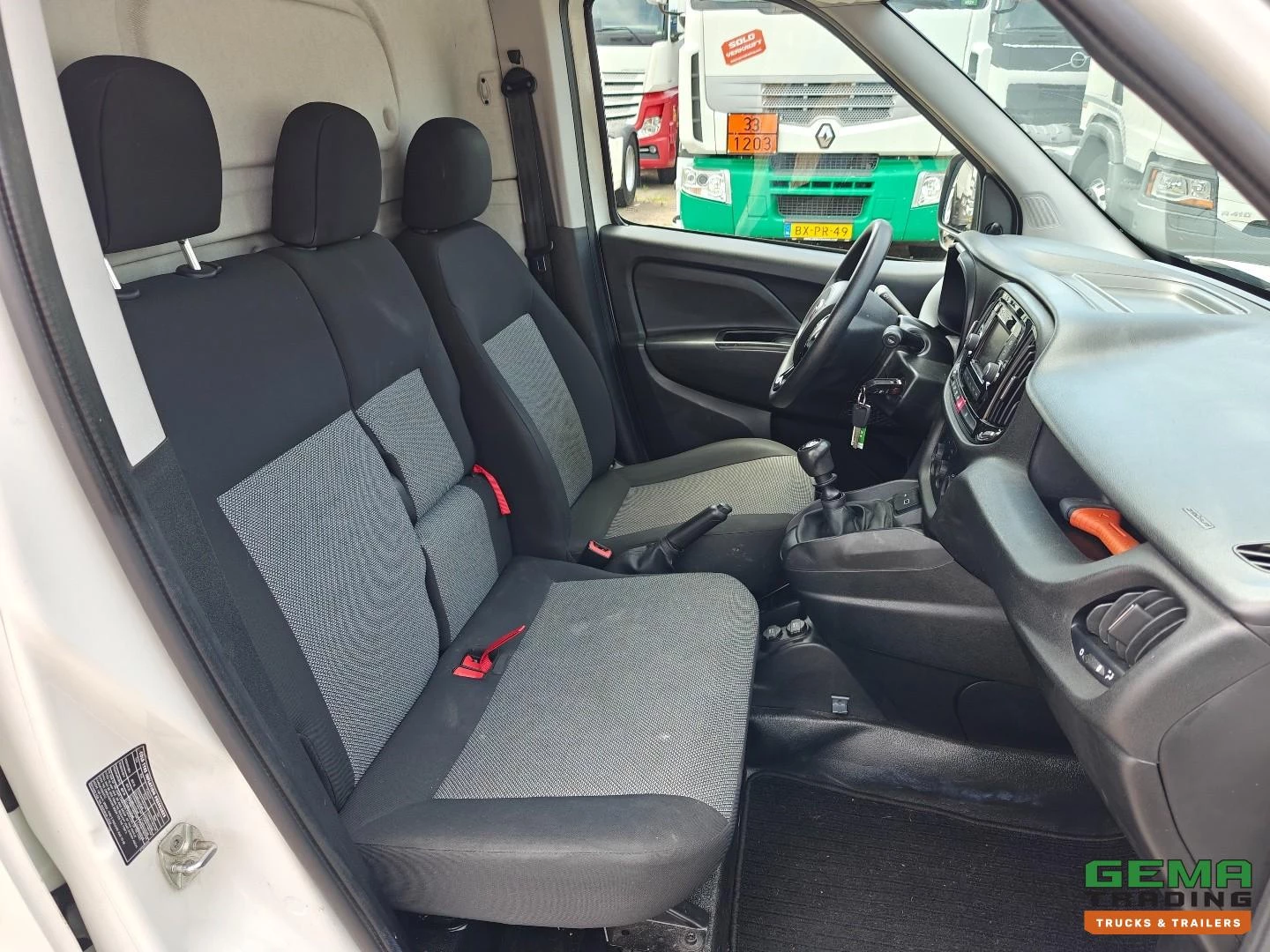 Fiat FIAT DOBLO' 2019 immagine 6