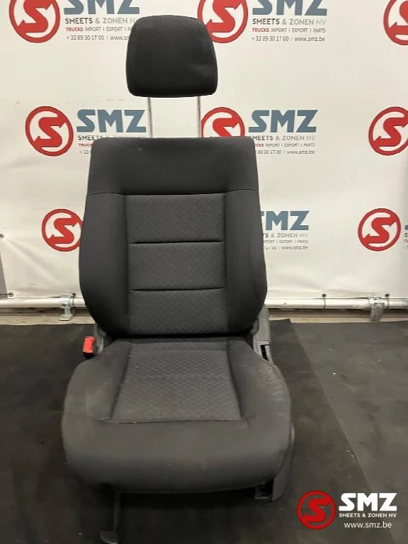 Mercedes-Benz - Occ set interieur met zetels S212 Mercedes obrázek 7
