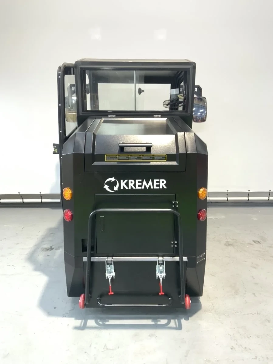 Kremer 2026 - KRS 100 veegmachine met cabine afbeelding 4