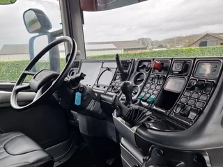 Scania T 2002 - T164-580 V8 Topline 4x2 - Original Torpedo/Hauber - Retarder - 4.70 WB - PTO/Hydraulic - Light bar - Leather seats obrazek 16