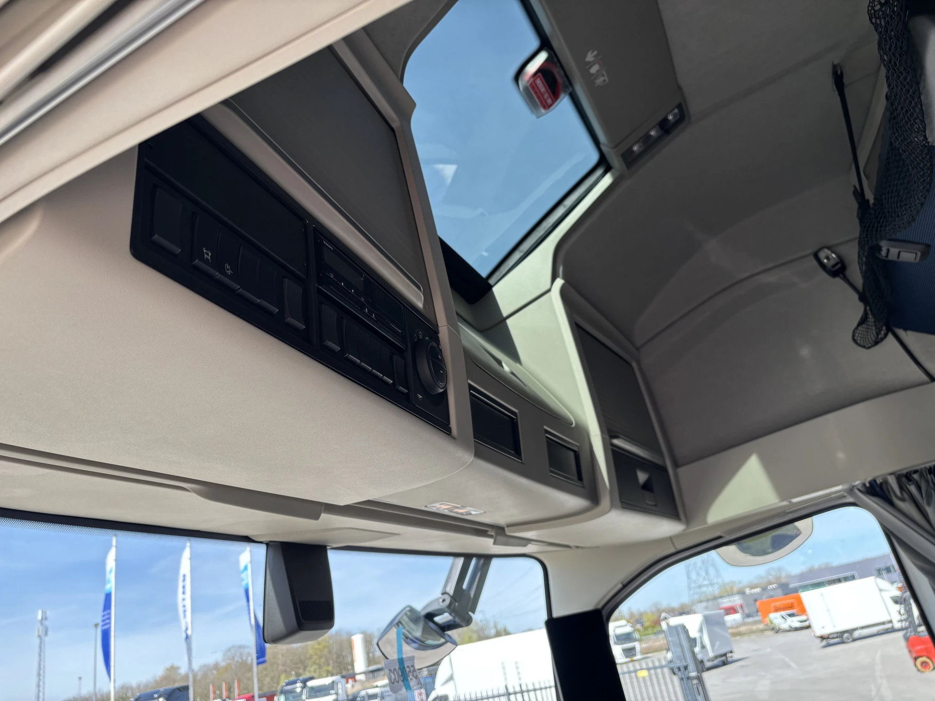 Volvo FH 2026 - 460 Aero XL 4x2 I-Save + I-Park image 17