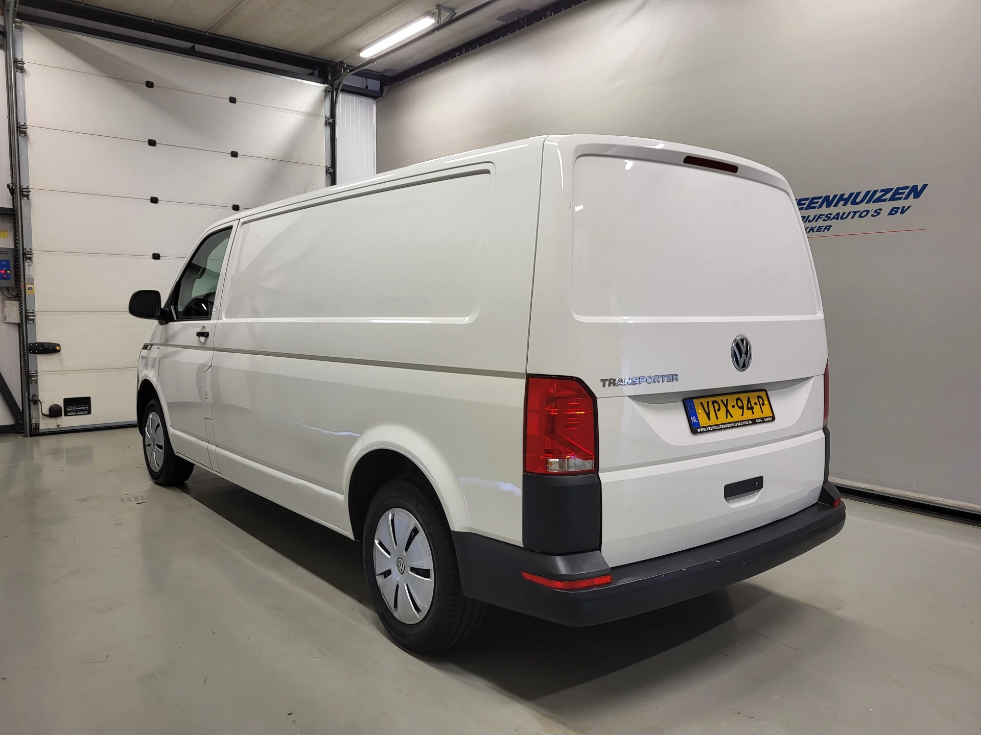 Volkswagen Transporter 2022 - 2.0TDI L2/H1 Euro 6! image 16
