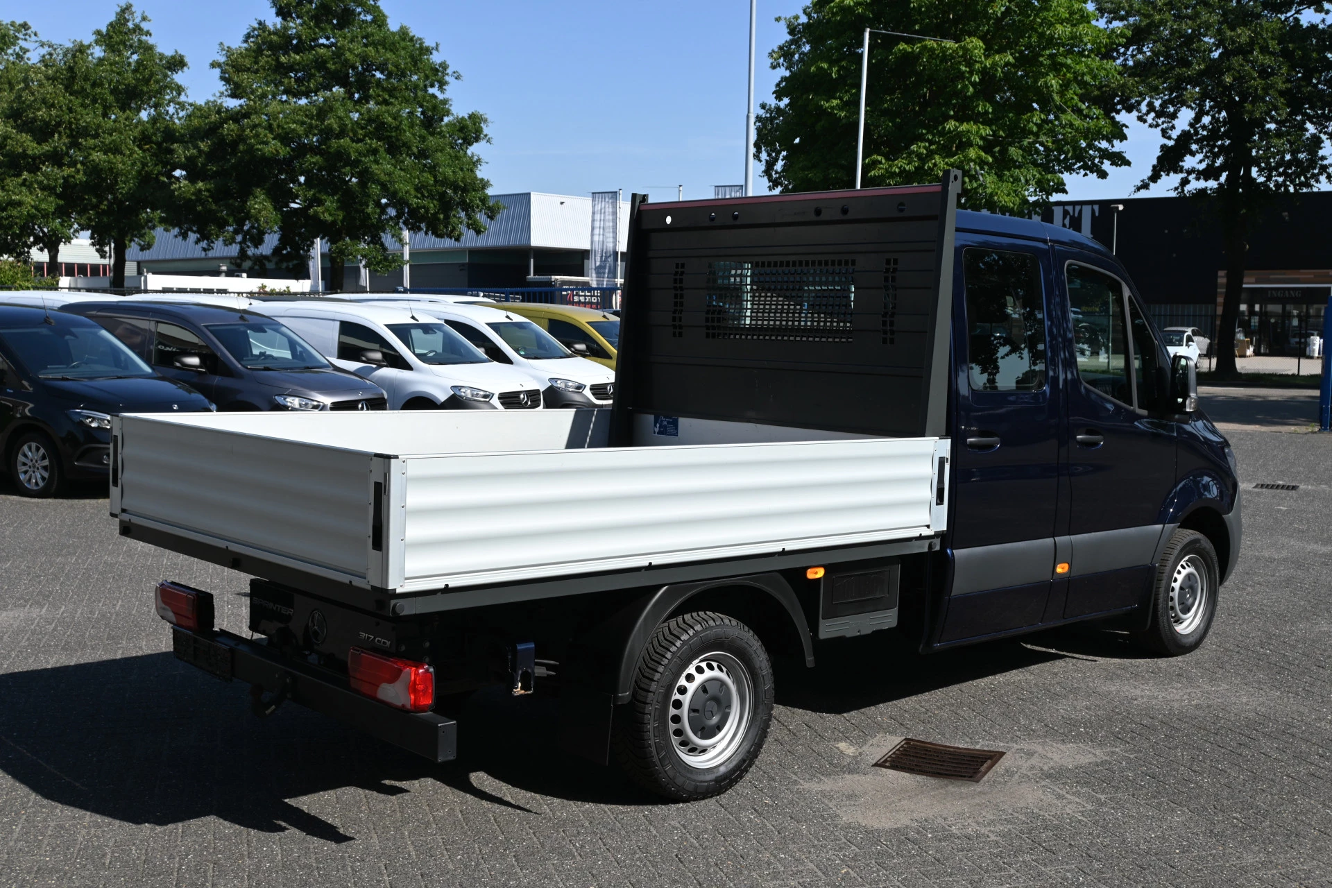 Mercedes-Benz Sprinter 2023 - 317 CDI L2 RWD DC Open Laadbak zdjęcie 3