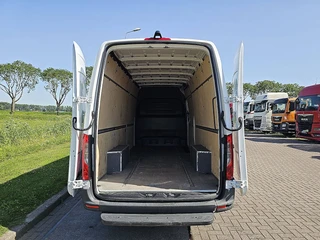 Mercedes-Benz Sprinter 2021 - 317 obrazek 12