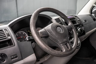 Volkswagen Transporter 2010 - T5 2.0 TDI L1H1 | 140 PK | Airco | Trekhaak bild 11