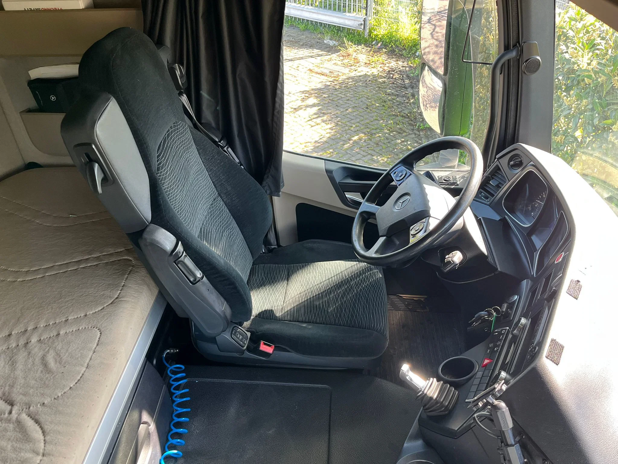 Mercedes-Benz Actros 2016 - 1943 Bild 13