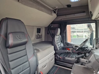 Scania R 2019 - R580 V8 NGS 6x4 chassis - Retarder - 4.75 WB - Full air - Leather - Led - Navi bild 40
