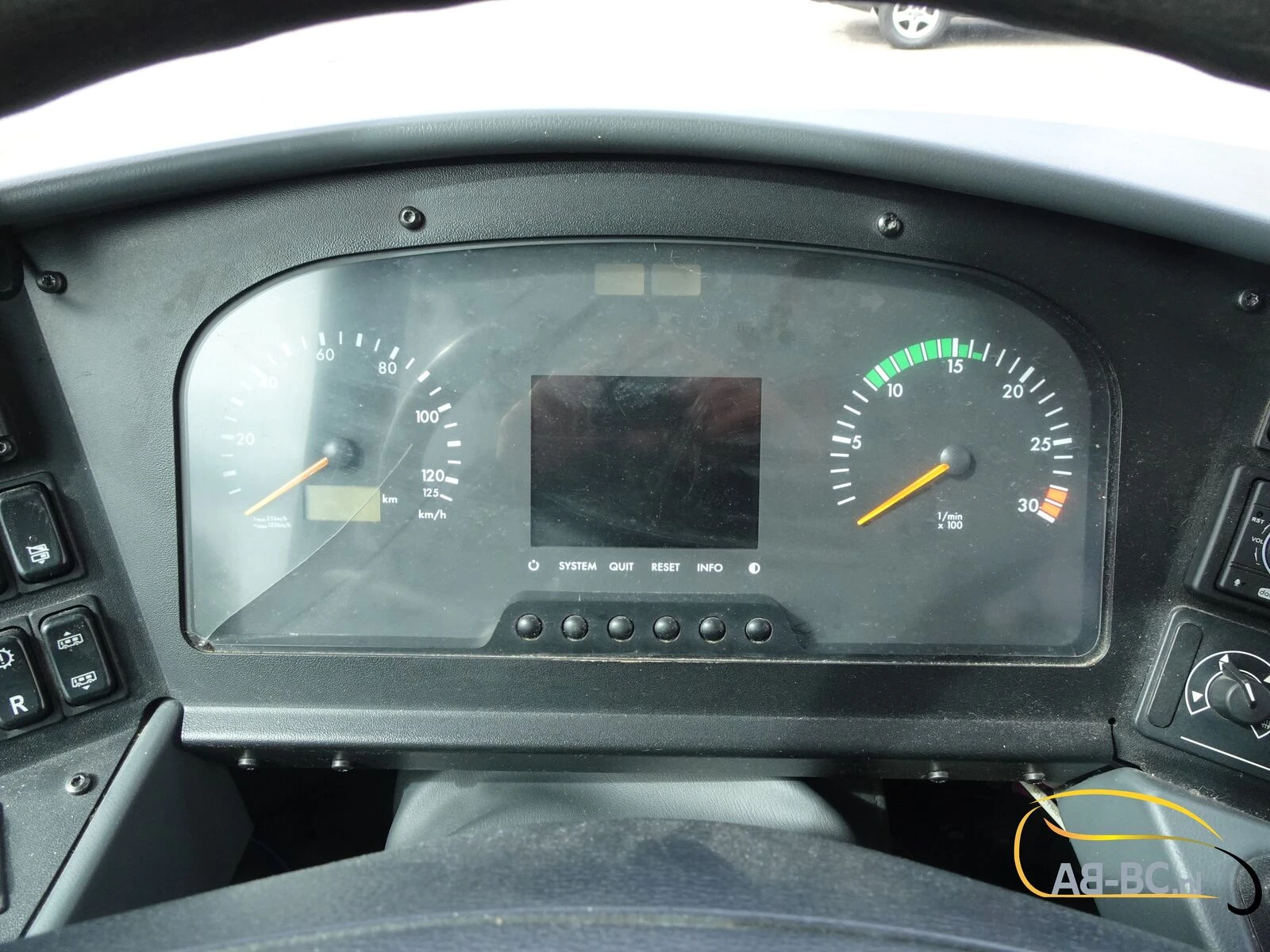 Mercedes-Benz Intouro 49 Seats Liftbus EURO 6 2016 afbeelding 47