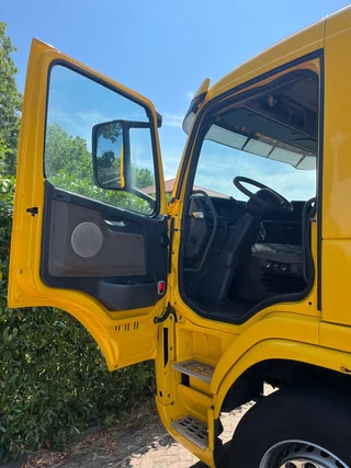 Volvo FM 2005 - 9 6X2R obrazek 12