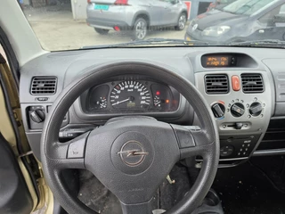 Opel Agila 2004 - 1.2-16V Enjoy APK tot 02-2027 bild 13