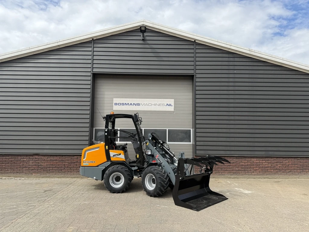 Giant G2700 HD+ minishovel NIEUW agri uitvoering 2026 afbeelding 1