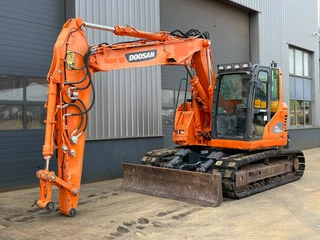 Doosan DX140LCR-3 2014 imagem 2 miniatura