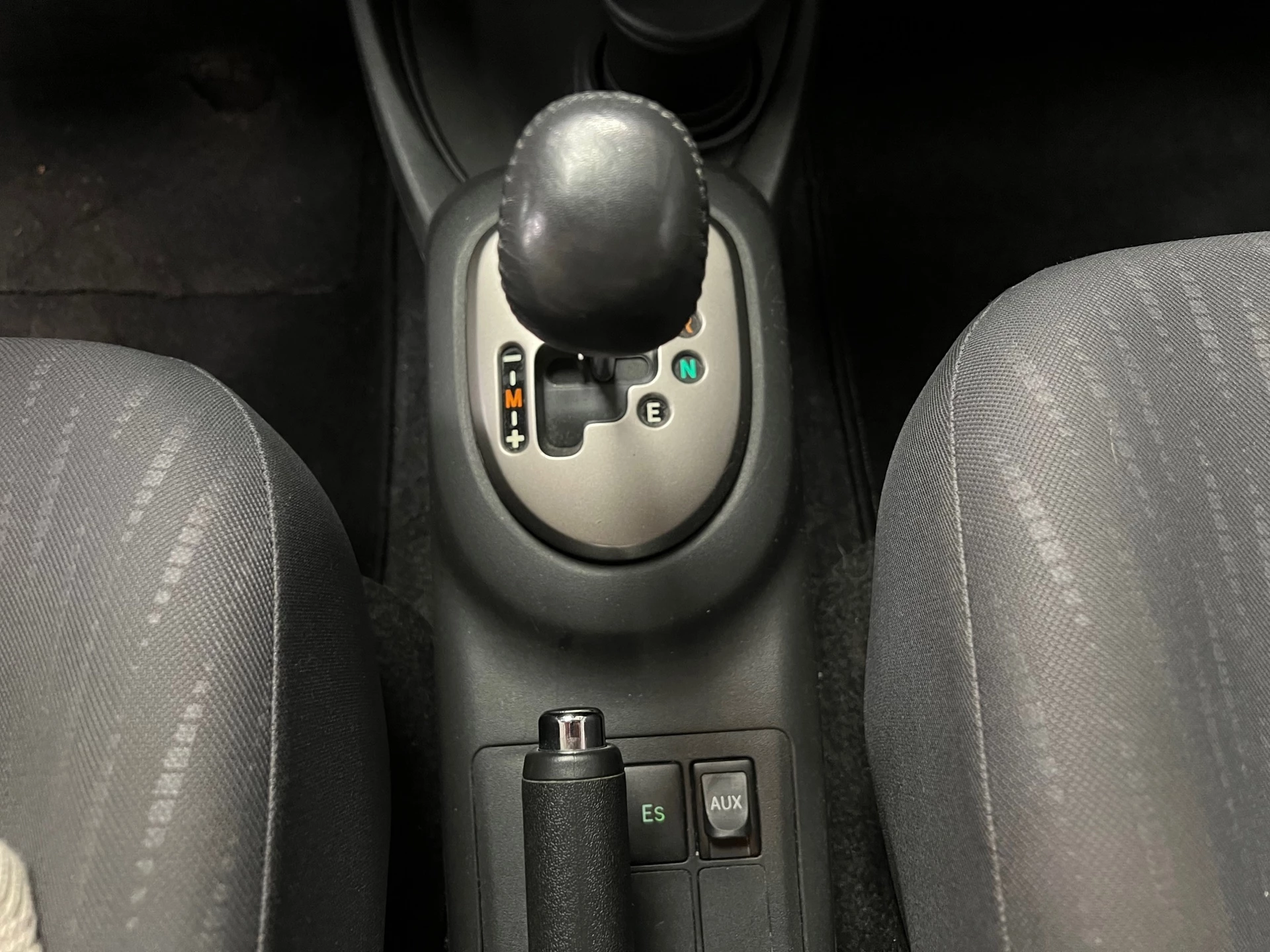 Toyota Yaris 2009 - 1.3 VVTi Aspiration 2e Eigenaar - NAP - Automaat afbeelding 21