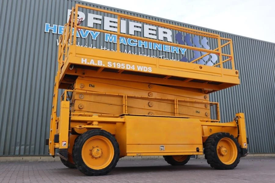 HAB 2011 - S195-24 D4WDS Diesel, 4x4 Drive, 19.5m Working Hei zdjęcie 1