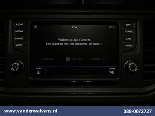 Volkswagen Crafter 2019 - 2.0 TDI 141pk L3H3 L2H2 Euro6 Airco | Navigatie | Camera | LED | Apple Carplay | Adaptieve Cruisecontrol image 7