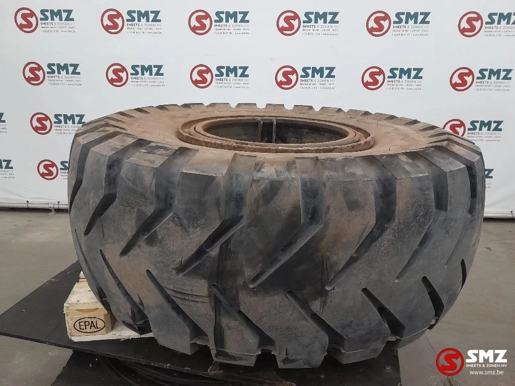 Michelin - Occ industrieband Michelin 20.5-25 изображение 1