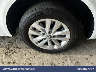 Volkswagen Transporter 2022 - 2.0 TDI 111pk L1H1 Euro6 Airco | Navigatie | LM Velgen | Cruisecontrol | Apple Carplay afbeelding 3 miniatuur
