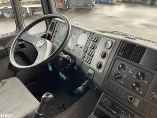 MAN F2000 6x6 Full Steel Manual Palfinger 68 Tonmeter Dachdecker kran Just 54.133 km! 2001 - N/A obrazek 19