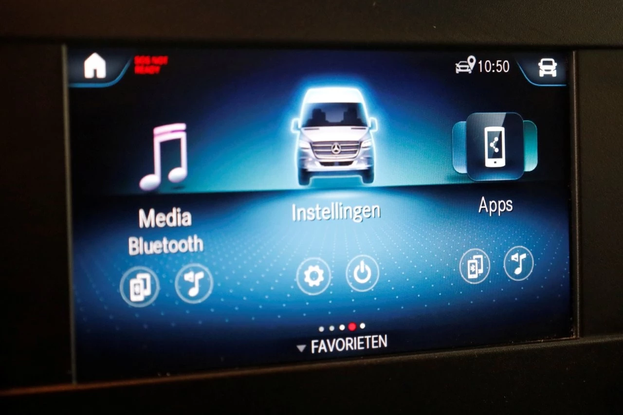 Mercedes-Benz Sprinter 2023 - 311 CDI 115pk L2H2 Airco/Carplay 10-2023 image 13