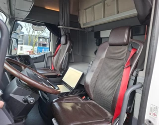 Renault T480 Comfort 2018 - / DOUBLE TANK / TUV:26-06-2026 / PARK-AIRCO / FRIDGE / LWDS / FULL-SPOILER / 2XBED / AUTOMATIC / EURO-6 / 2018 imagen 24