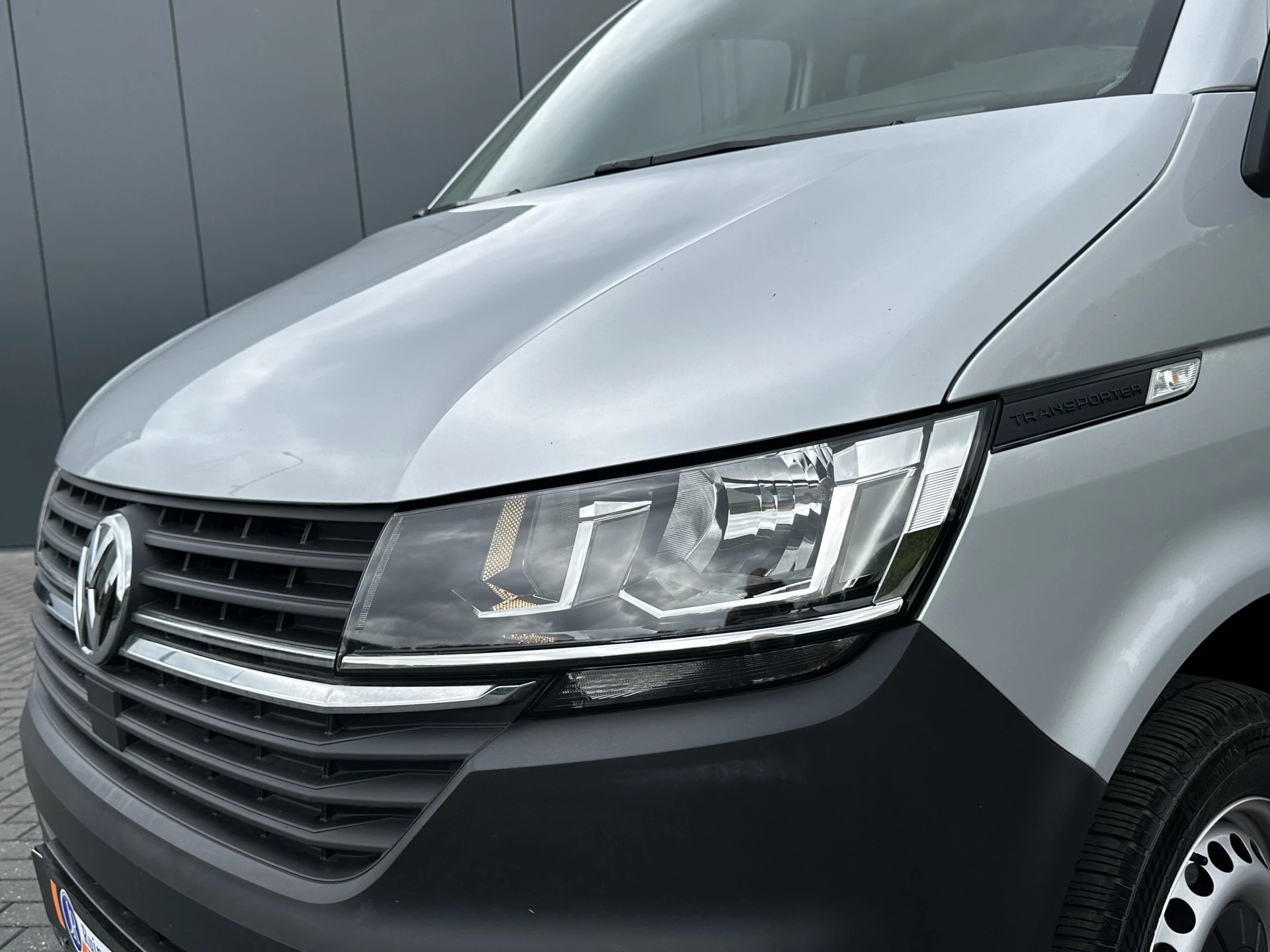 Volkswagen Transporter 2024 - 2.0 TDI 150 PK DSG AUTOMAAT HIGLINE / ** 19.778 KM ** / DUBBELE CABINE / ADAPTIVE CRUISE / TREKHAAK / 6 PERSOONS zdjęcie 23