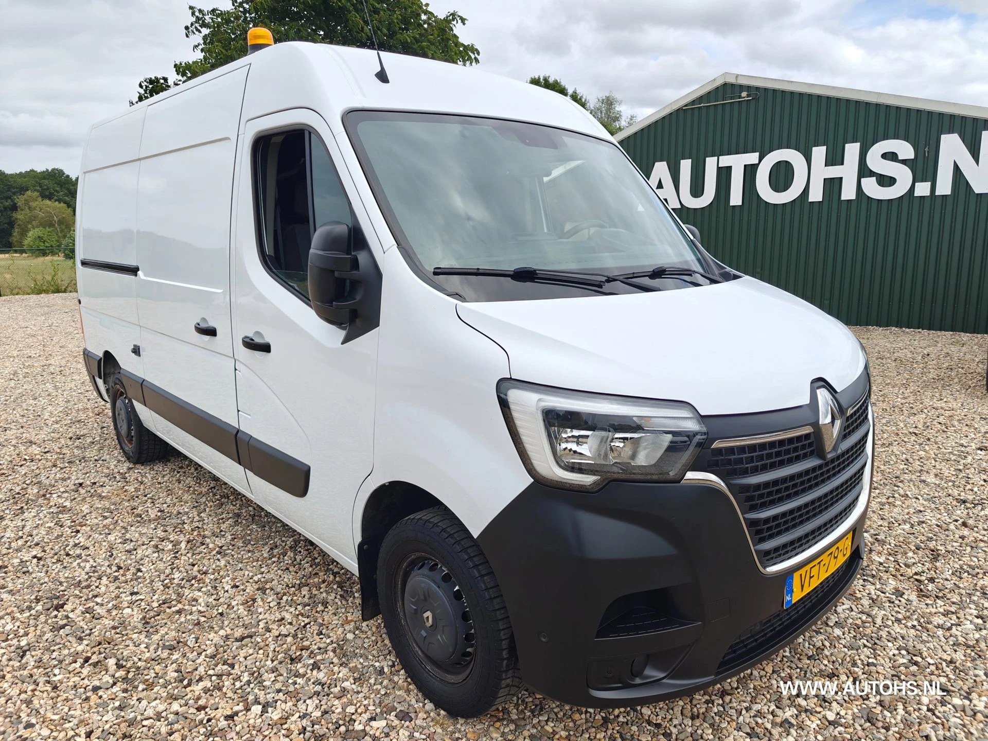 Renault Master 2020 - T35 2.3 dCi 135 L2H2 + werkplaats inrichting , Euro 6 , 1e Eig , 140 PK , Apk 4-2027 , Camera , leuke bus. image 7
