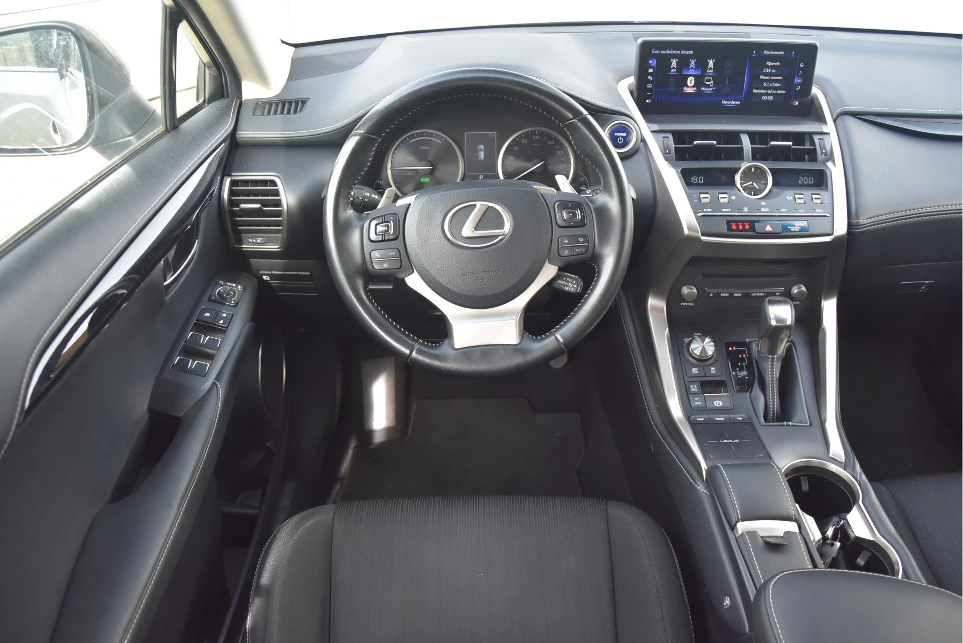Lexus NX 2018 - 300h AWD | Safety Pack | Trekhaak Bild 7
