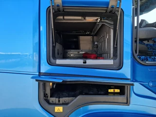 Scania S 2017 - NGS S500 / RETARDER / LIFT+LENKACHSE / PARKCOOL / DOUBLE TANK / NAVI / LWDS / LEATHER / FULL-AIR / AUTOMATIC / EURO-6 / 2017 obrazek 38