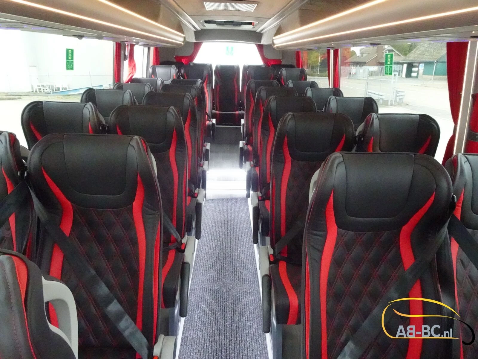 Iveco Aveuro Tourna 35 Seats EURO 6 2 Units Available afbeelding 71