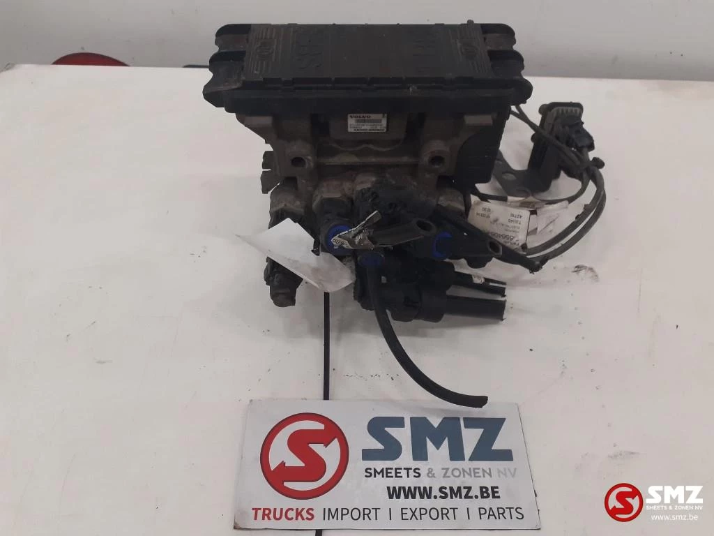 MAN 2014 - Occ EBS achterasmodulator Volvo imagem 4