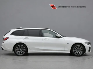 BMW 3 Series 2022 - Touring 330e High Executive M-SPORT SHADOW PANORAMADAK MEMORY 360-CAMERA KEY-LESS CARPLAY TREKHAAK на продажу