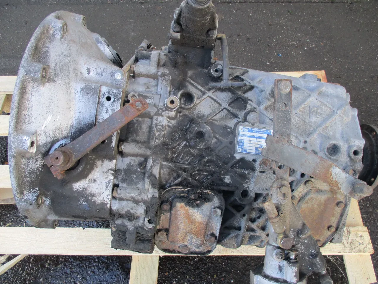 ZF - Gearbox ZF , 8 pieces in stock zdjęcie 2
