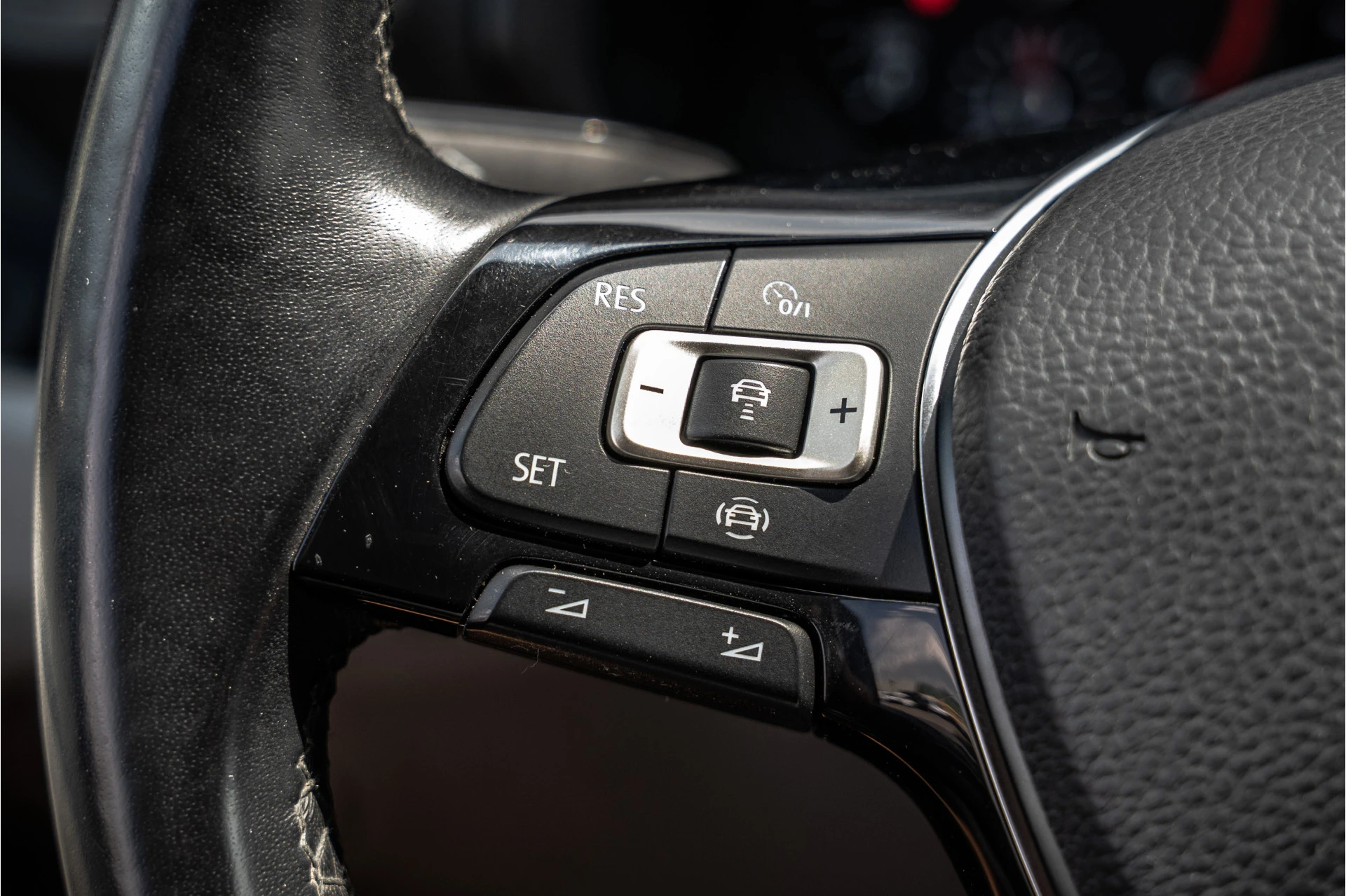 Volkswagen Crafter 2023 - 2.0 TDI XL L5H3 | 177 PK | Rijplaten | Automaat | LED | Camera | Carplay | Schuifdeur L+R | PDC | Trekhaak afbeelding 19