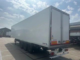 Schmitz Cargobull N/A 2012 - Schmitz Cargobull PRICES FROM €6950 TO €8950,- 40 X CARRIER 1850 MT D/E SAF AXELS afbeelding 9