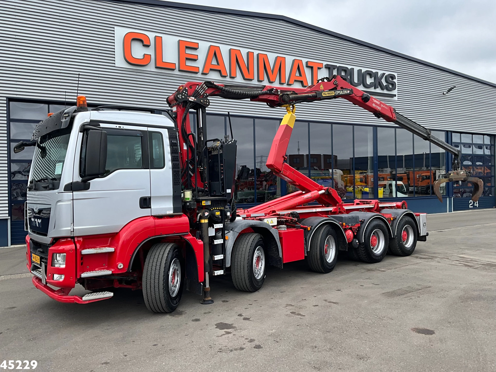 MAN TGS 2014 - 41.440 10x4 Euro 6 Palfinger 17 Tonmeter Z-kraan imagem 1