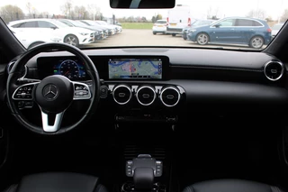 Mercedes-Benz A-Class 2021 - 250e AUT8 Advantage TREKHAAK CAMERA STUURWIELVERWARMING NAVI DAB obrazek 2