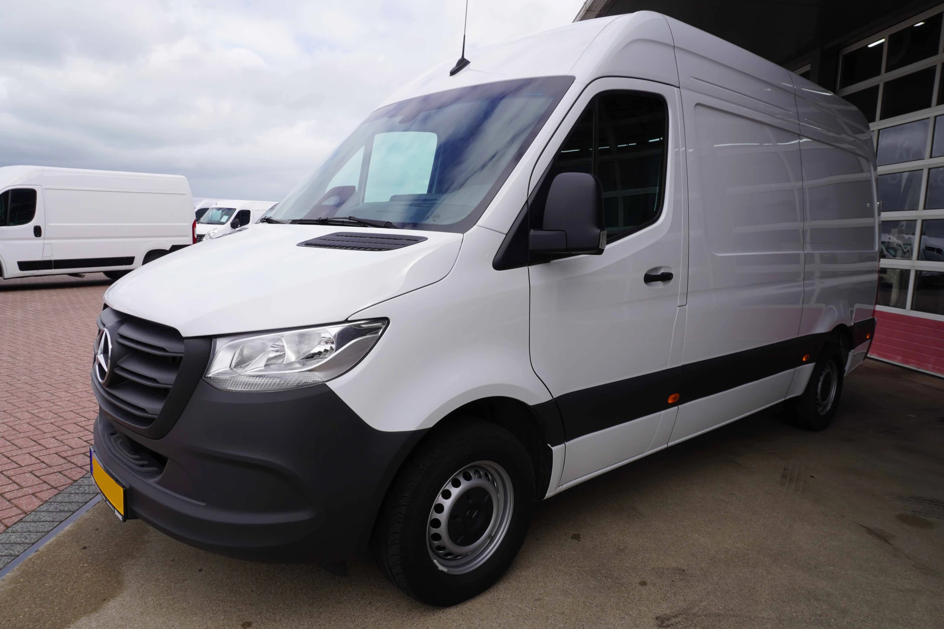 Mercedes-Benz Sprinter 2024 - 315 CDI 150PK L2H2 Pro automaat obrázek 9