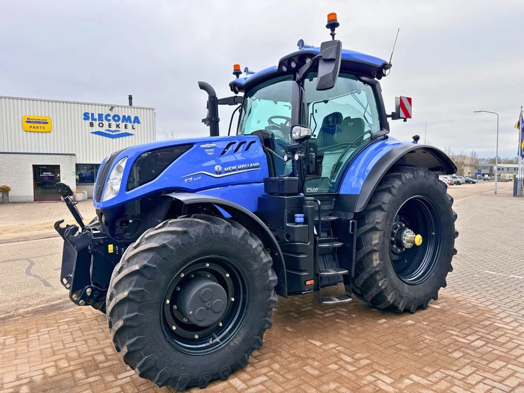 New Holland 2024 - T7.245 Auto Command New Gen immagine 1