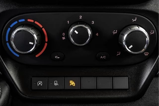 Iveco Daily 2022 - **35S16V 2.3 L4H2 | Euro 6 | 157 PK | Airco | Camera | 3500 KG Trekgewicht | MF Stuur | 3-Persoons** obrazek 17